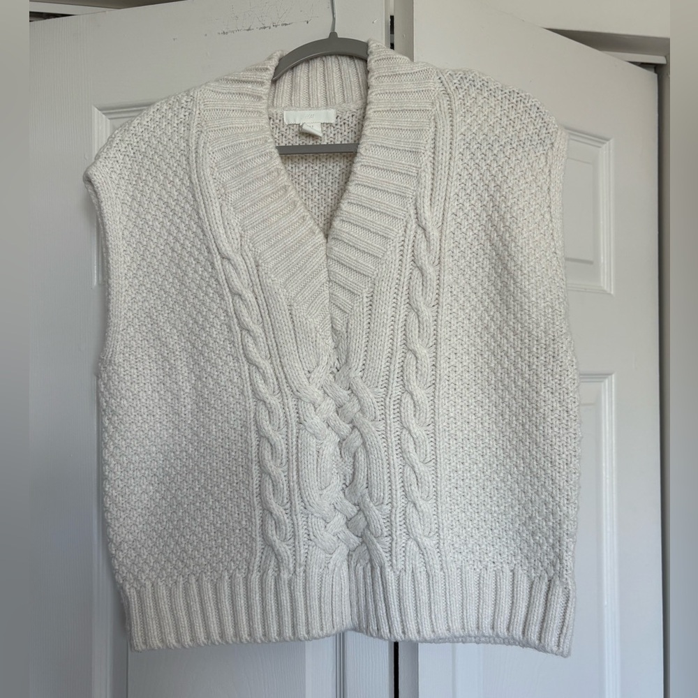 H&M Cream V-Neck Cable Knit Sweater Vest